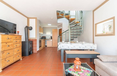Zandt House | Beautiful apartment in villa for 6 guests with WIFI, TV, terrace and pets allowed