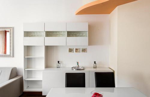 Portello Apartment | Beautiful Apartment next to Sempione and City Life - Viale Teodorico