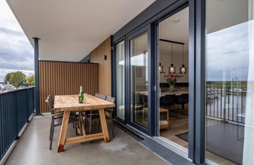 Kamperland Apartment | Beautiful apartment with beautiful views of the lively marina