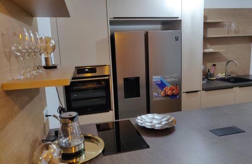 Vienna Apartment | Beautiful Apartment with Parking, Brilliant Location