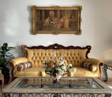 Fontainebleau Apartment | Beautiful apartment with very elegant colonial decoration