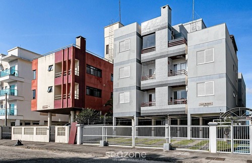 Ingleses Centro Apartment | Beautiful apt 600m From Ingleses Beach Cnu202