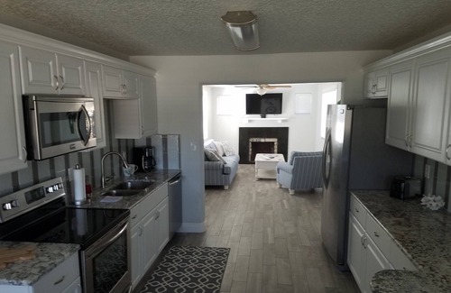 Ormond Beach Manors House | Beautiful Beach House 🏖 Few steps from the beach 👣