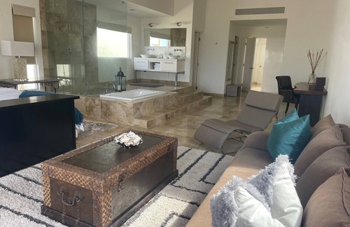 La Ribera Villa | Beautiful Beachfront Villa
