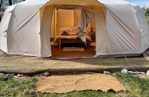 Cowbridge Cabin | Beautiful Bell Tent Stay