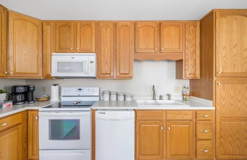Piney Flats House | Beautiful Boone Lake Views for 8
