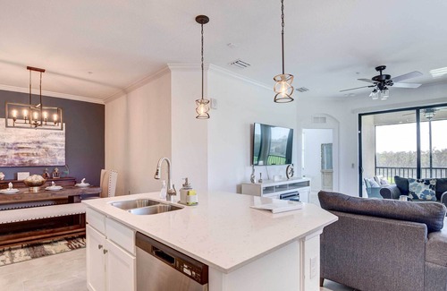 Lakewood Ranch Condo | Beautiful Bradenton Condo w/ Water View!