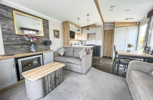 Walton on the Naze Other | Beautiful Caravan With Decking At Naze Marine Park, Sleeps 8 Ref 17341Br