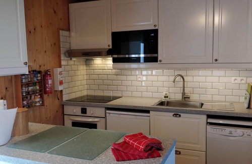 Thollon-les-Memises Ski Chalet | Beautiful Chalet for 8 people, 4 bedrooms, 3 bathrooms and beautiful views
