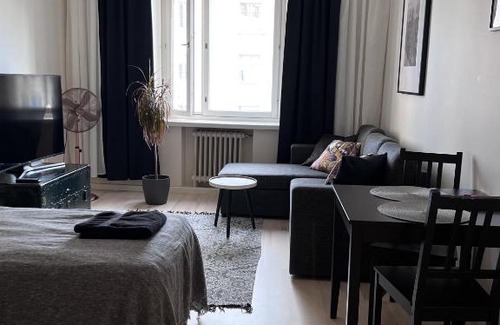 Keskinen District Apartment | Beautiful city apartment at Kallio