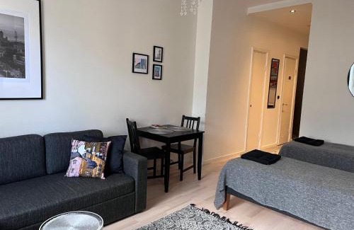 Keskinen District Apartment | Beautiful city apartment at Kallio