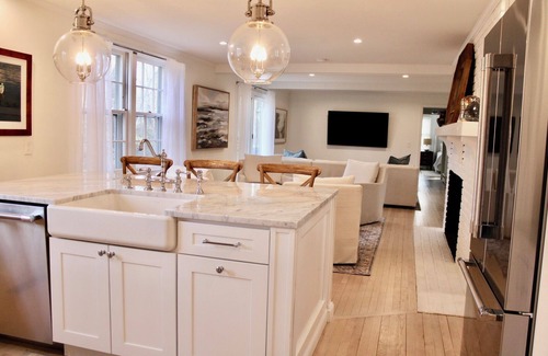 Cummaquid House | Beautiful Classic Cape Cod Retreat
