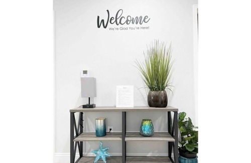 Fountain Valley Apartment | Beautiful Coastal Apartment