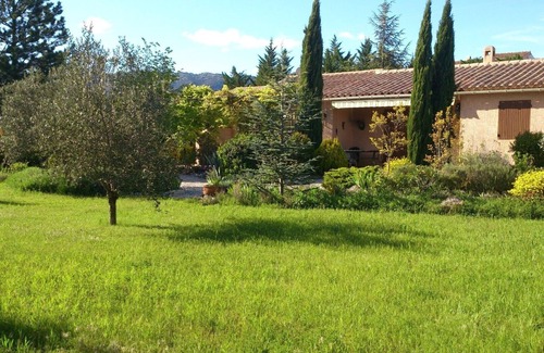 Bedoin Cottage | Beautiful cottage for rent with swimming pool at the foot of Mont Ventoux in Bedoin