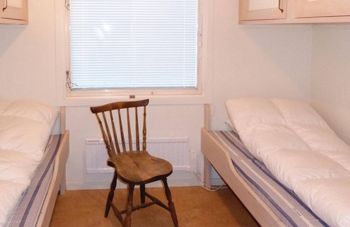 Musko House | Beautiful cottage with large balconies and awning on Muskö and near Nynäshamn.