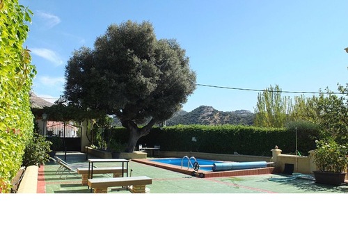 Huetor Santillan House | Beautiful Country House In a Natural Park