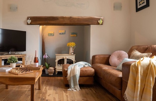 St George Cottage | Beautiful Countryside Cottage in Coastal Town
