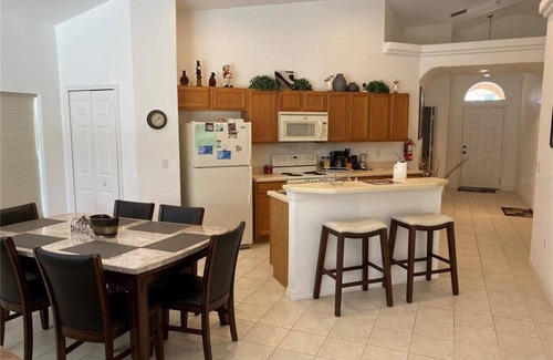 Marbella House | Beautiful Dawn private home near all Disney parksnn