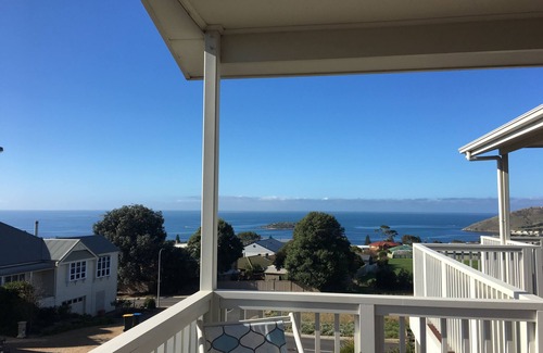 Waitpinga House | Beautiful deck with stunning ocean views