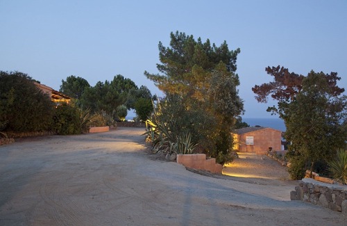 Solenzara Villa | Beautiful detached villa with sea view OR garden and swimming pool in Solenzara Corsica