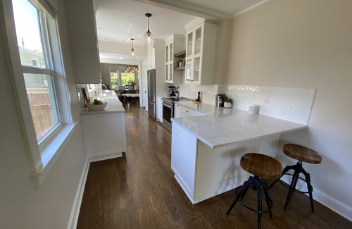 The Dalles House | Beautiful Downtown Craftsman with River View