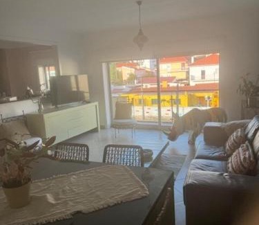 Vila Praia de Ancora Apartment | Beautiful duplex with sea view