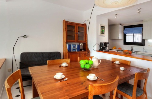 Pals Apartment | Beautiful apartment for 4 people with WIFI, pool, TV, terrace and parking