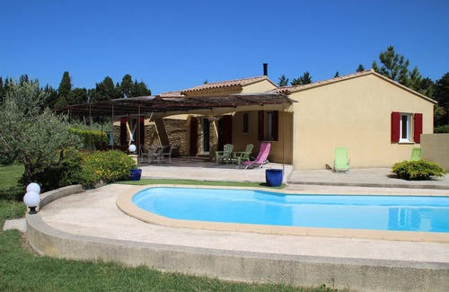 Saint-Etienne-du-Gres House | Beautiful holiday rental, pool, Saint Etienne du Grès, Alpilles, Provence - 4 people