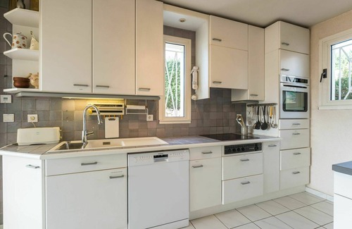 Saint-Pierre-la-Mer House | Beautiful private villa for 6 people with A/C, private pool, WIFI, TV, terrace and parking