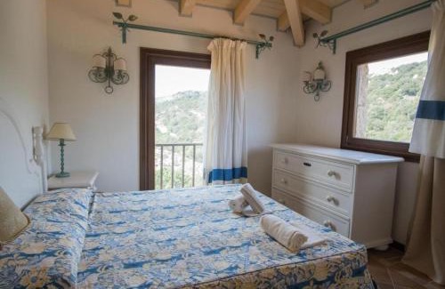 Liscia di Vacca Apartment | Beautiful Giardino degli Oleandri 2 Bedroom Apt sleeps 6 child
