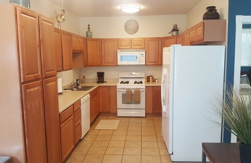 Edgewater Cottage | Beautiful Highlands Cottage near Downtown, 50% monthly discount
