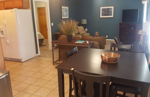 Edgewater Cottage | Beautiful Highlands Cottage near Downtown, 50% monthly discount