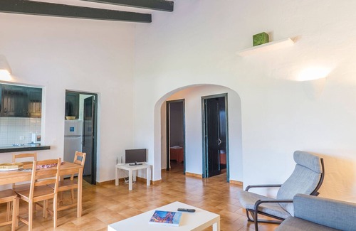 Binisafua House | Beautiful Holiday Home in Residential Complex with Pool, Wi-Fi, Terrace and Lawn