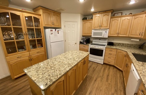 Idaho Falls House | Beautiful home, 8 bedrooms-18 beds-sleeps 30, family friendly