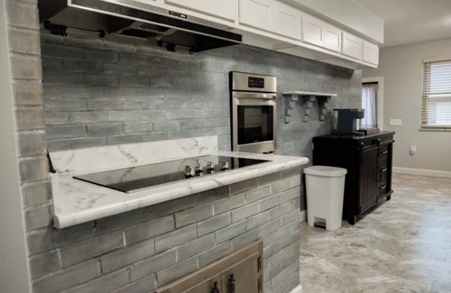Florence House | Beautiful Home: Central Location