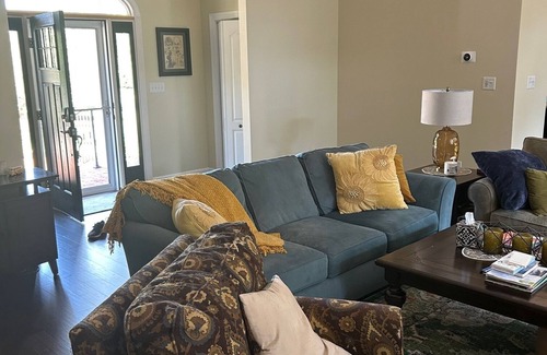 Wesley Chapel House | Beautiful home, close to restaurants, shopping, and Charlotte sporting events.