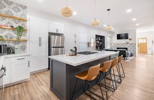 Downtown Riverside House | Beautiful Home - Downtown Riverside and Mission Inn