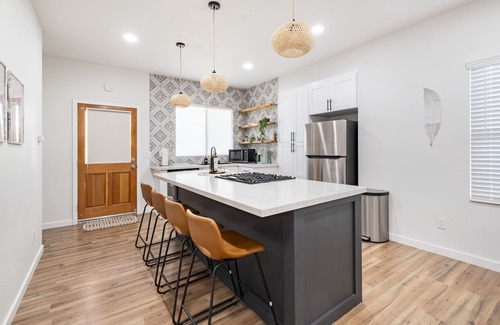 Downtown Riverside House | Beautiful Home - Downtown Riverside and Mission Inn