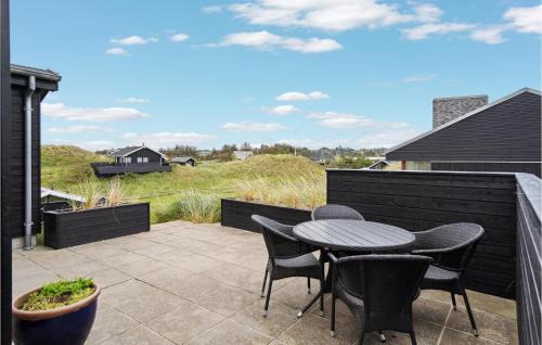 Blokhus House | Beautiful Home In Blokhus With Wifi