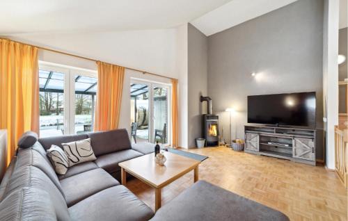 Haren Apartment | Beautiful Home In Haren With Kitchen
