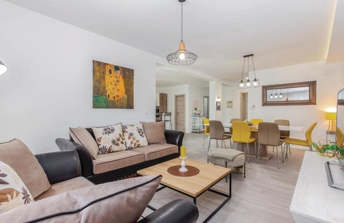 Tribalj House | Beautiful Home In Tribalj With 4 Bedrooms, Sauna And Indoor Swimming Pool
