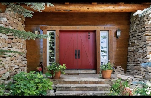 Bear Valley House | Beautiful home with views