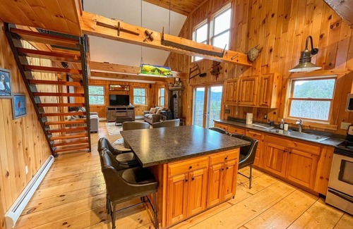 Moretown House | Beautiful Home with views and a hot tub 10 minutes from Sugarbush Resort