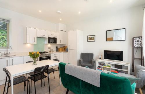 Chipping Norton House | Beautiful Honeycomb Cottage in heart of Cotswolds