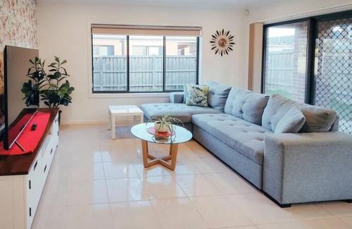 Point Cook Villa | Beautiful house 8k