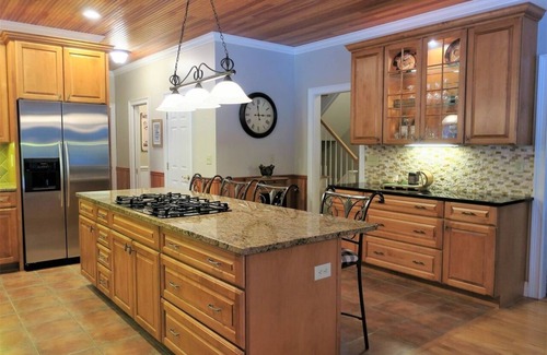 Stratton House | Beautiful House and Barn in the Stratton Mountains New generator EV charger