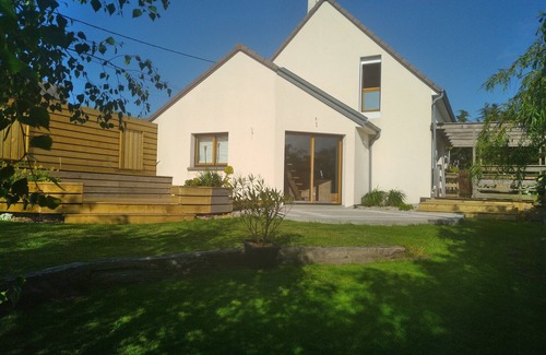 Fermanville House | Beautiful house with garden
