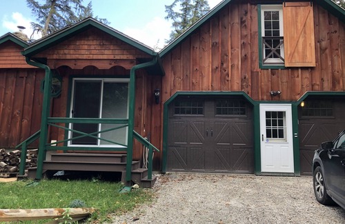 Stinson Lake Cabin | Beautiful Lake Front Rental