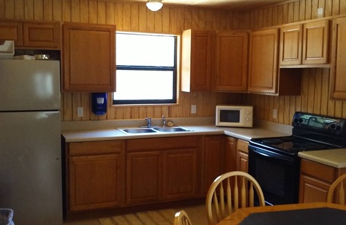 De Leon Springs Cabin | Beautiful lake front property with fully furnished cabins!