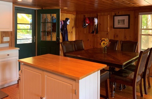 Denmark House | Beautiful, lakefront home for all seasons